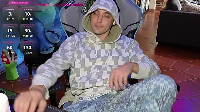 Snapshot of Gil_gamesh90 chatting on 10-20-25, 10:16 Gil gamesh90 online show from 10-20-25, 10:16