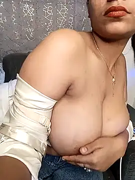 Divya girl online show from 02-09-25, 04:29