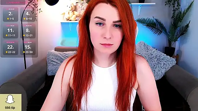 YrKiraXO online show from 02-28-25, 11:23