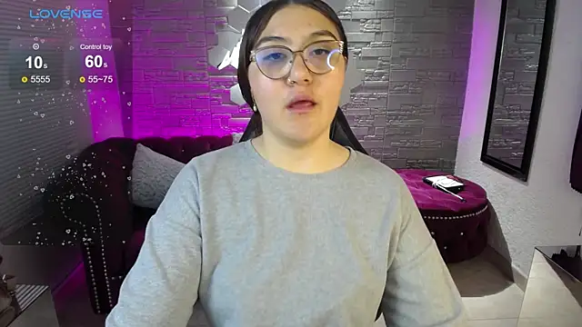 conniejames m online show from 06-18-26, 01:04