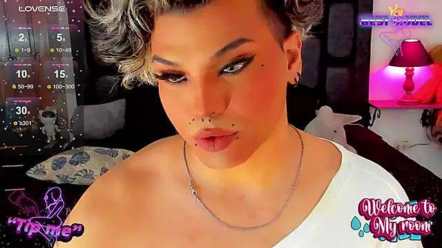 Snapshot of angels_srednal chatting on 12-17-24, 01:05 angels srednal online show from 12-17-24, 01:05