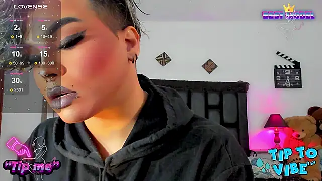 Snapshot of angels_srednal chatting on 12-22-24, 03:55 angels srednal online show from 12-22-24, 03:55