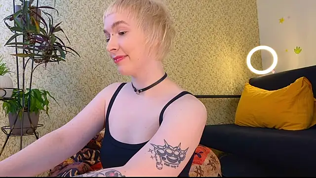 EmmyAmbros online show from 02-16-25, 11:27