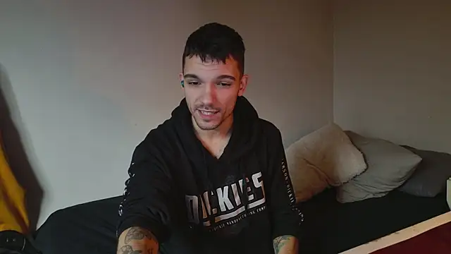 JackDesFeux online show from 01-08-25, 06:41