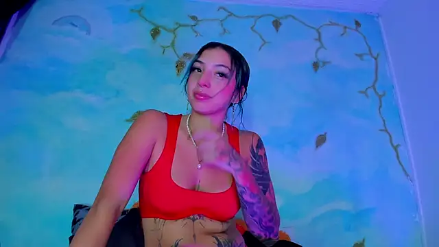 Snapshot of SaturnooStonee chatting on 02-11-26, 01:10 SaturnooStonee online show from 02-11-26, 01:10