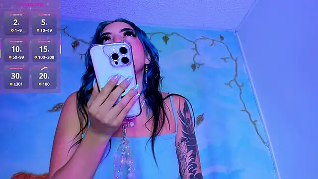 Snapshot of SaturnooStonee chatting on 03-19-26, 03:21 SaturnooStonee online show from 03-19-26, 03:21