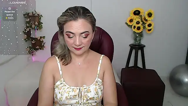 Snapshot of ana_milf chatting on 03-09-26, 01:26 ana milf online show from 03-09-26, 01:26