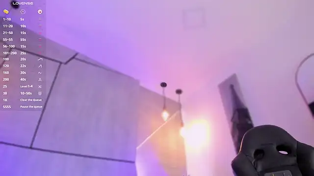 Snapshot of danii_hill_ chatting on 02-08-25, 08:09 danii hill online show from 02-08-25, 08:09