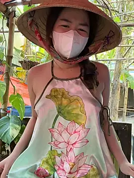 BabyThree  online show from 01-01-25, 08:35