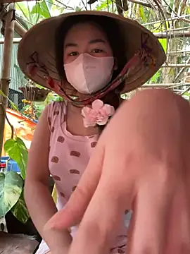 BabyThree  online show from 01-02-25, 10:16