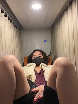 BabyThree  online show from 01-21-25, 02:37