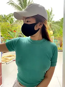 BabyThree  online show from 09-21-25, 08:27