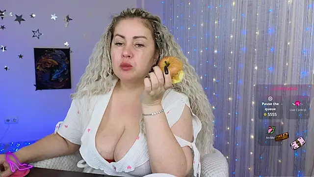 misskaassandraa online show from 12-14-24, 04:42