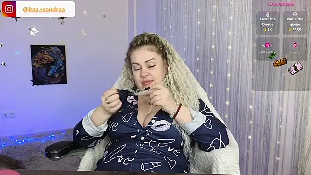 misskaassandraa online show from 12-19-24, 08:34