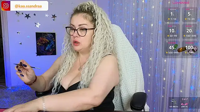 misskaassandraa online show from 12-25-24, 06:52