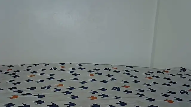 Snapshot of laetitia_ chatting on 04-05-26, 09:23 laetitia online show from 04-05-26, 09:23