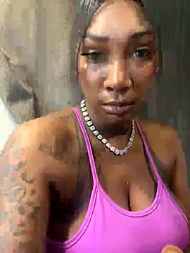 CUMQUEEN-XXX69 online show from 09-24-25, 09:40