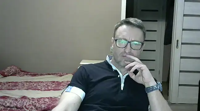 HarrySnake online show from 12-13-24, 06:05