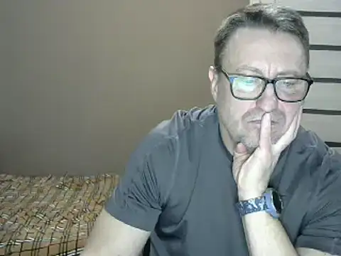 HarrySnake online show from 12-18-24, 05:21