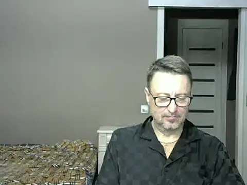 HarrySnake online show from 01-19-25, 05:49