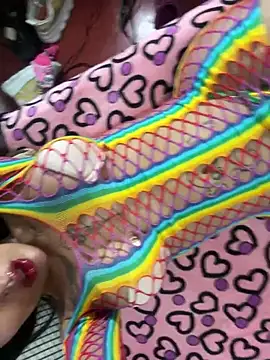 saragill323 online show from 12-28-24, 03:26