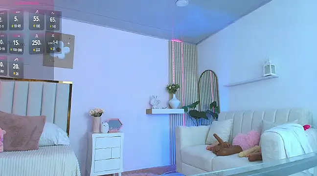 Snapshot of Cristall_Bunny chatting on 02-17-25, 12:32 Cristall Bunny online show from 02-17-25, 12:32