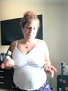 ladycreamypr2 online show from 05-04-26, 01:18