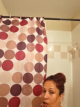 ladycreamypr2 online show from 05-27-26, 06:05