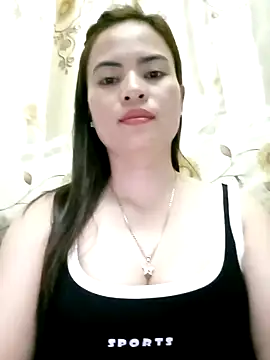 NgocQuyen2K online show from 02-05-25, 06:02