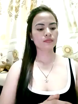 NgocQuyen2K online show from 02-16-25, 11:49
