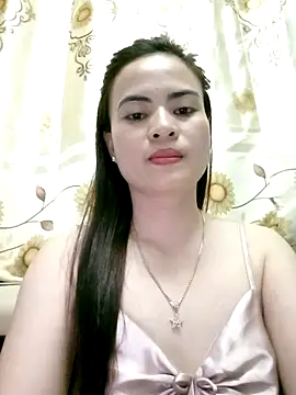 NgocQuyen2K online show from 02-19-25, 12:44