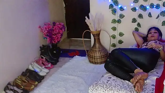 Latin Mature975 online show from 02-04-25, 01:48