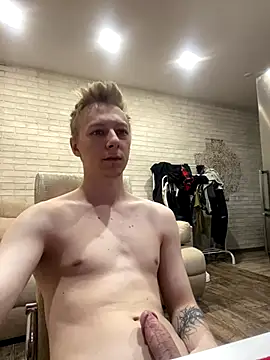 sladkiyoo online show from 10-03-25, 08:44