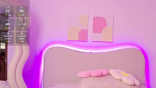 Snapshot of innocentlady_ chatting on 09-27-25, 02:00 innocentlady online show from 09-27-25, 02:00