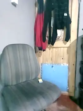 199Gif online show from 01-17-26, 05:38