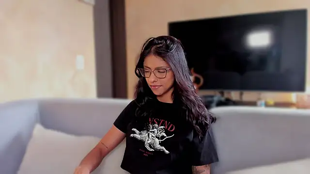 mariana lopez1 online show from 09-18-25, 08:33