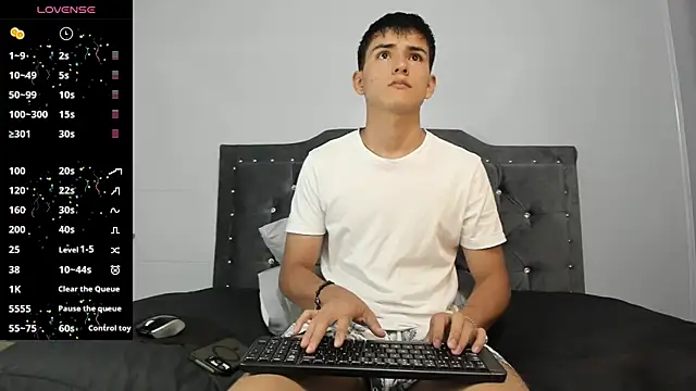 Jacobb Lee online show from 12-03-24, 07:33