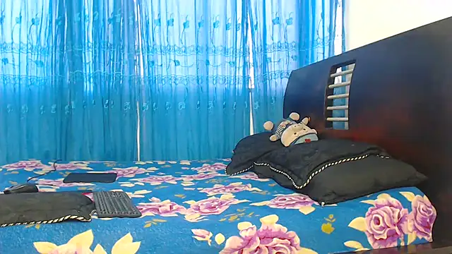 Hot Sharks  online show from 10-14-25, 11:22