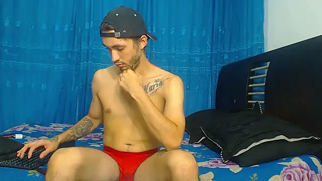 Hot Sharks  online show from 10-30-25, 09:00