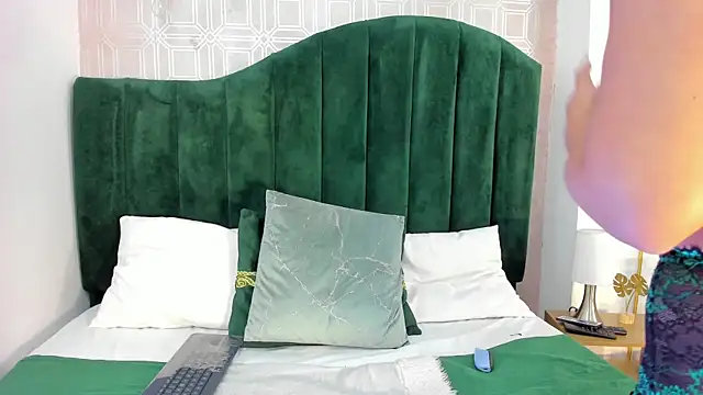 Sara Desire online show from 10-08-25, 03:31