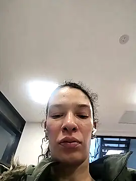 Snapshot of rebekka_simpson chatting on 03-04-25, 11:29 rebekka simpson online show from 03-04-25, 11:29