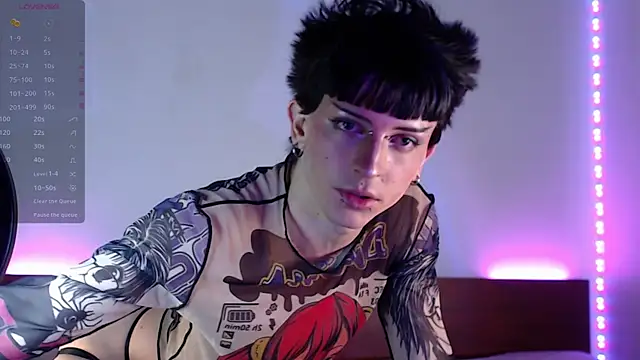 Snapshot of succubot chatting on 09-26-25, 02:43 succubot online show from 09-26-25, 02:43