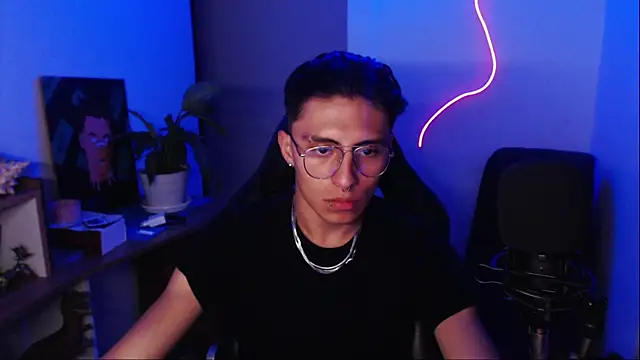 Snapshot of jay_dimarco2 chatting on 02-18-26, 05:03 jay dimarco2 online show from 02-18-26, 05:03