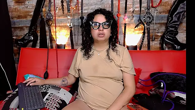 Snapshot of slave_Rubi chatting on 01-14-25, 10:17 slave Rubi online show from 01-14-25, 10:17