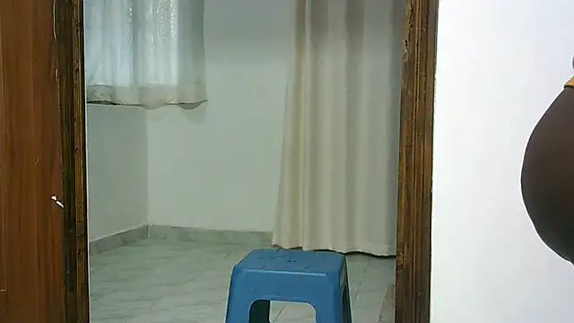 Snapshot of hottgirlval chatting on 09-10-25, 10:48 hottgirlval online show from 09-10-25, 10:48