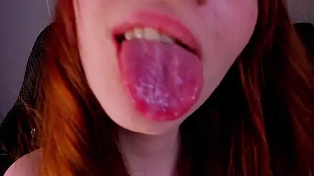 Snapshot of BridgetDay chatting on 01-18-25, 05:04 BridgetDay online show from 01-18-25, 05:04