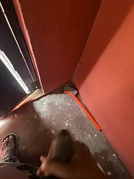 Snapshot of Hotsexy5 chatting on 09-13-25, 06:13 Hotsexy5 online show from 09-13-25, 06:13