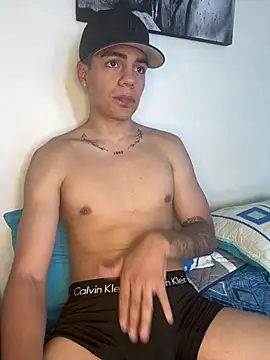 santiago sosa24 online show from 06-19-26, 03:38