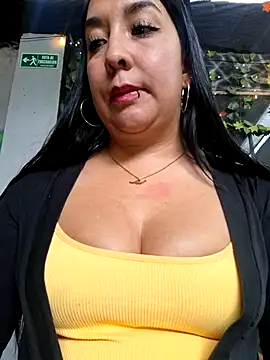 Bella keny online show from 05-04-26, 03:52