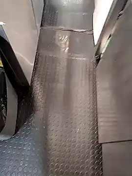 A man in public online show from 01-15-26, 02:32